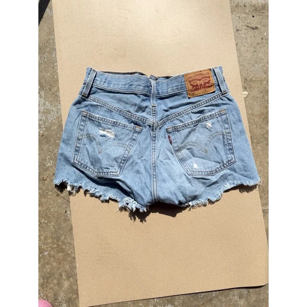 Levi’s 501 Shorts Womens W26 Button Fly Denim Cut Off Jean Shorts